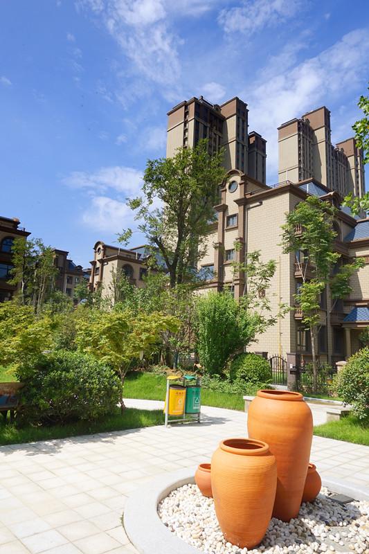 荥阳建海绿荫半岛最新房价揭秘，隐秘宝藏与独特城市风情探索